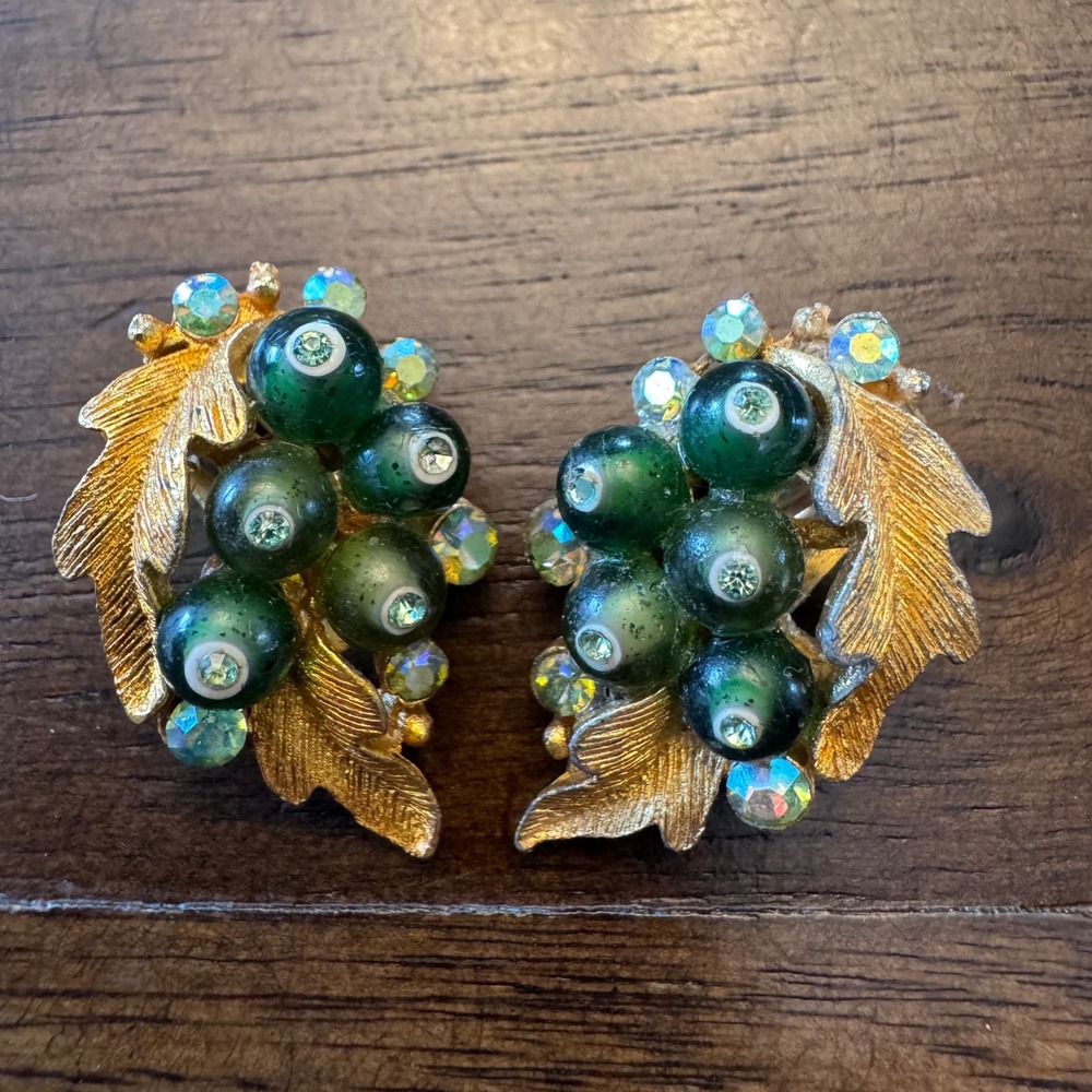 BSK Clip On Earrings Women Green Gold Tone Leaf Aurora Borealis Rhinestone Berry